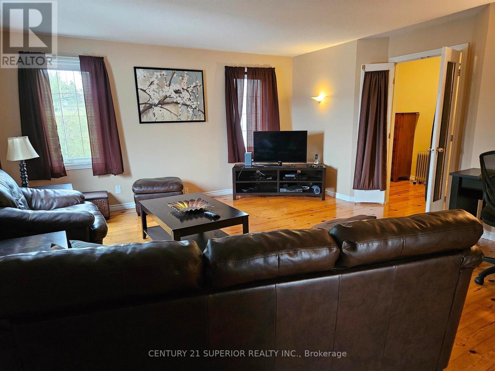 7 Stevens Ave Property Photo 7