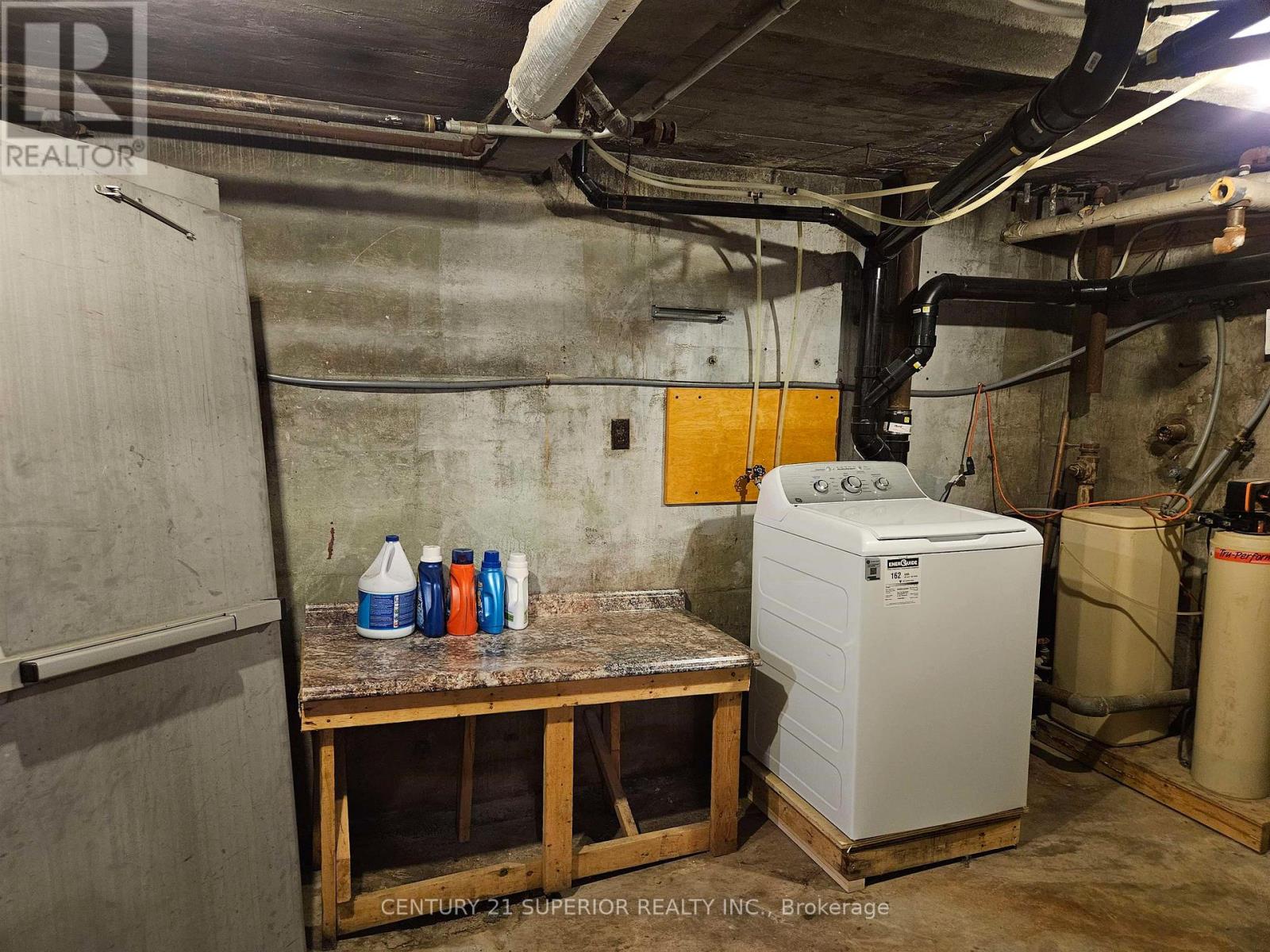 7 Stevens Ave Property Photo 35