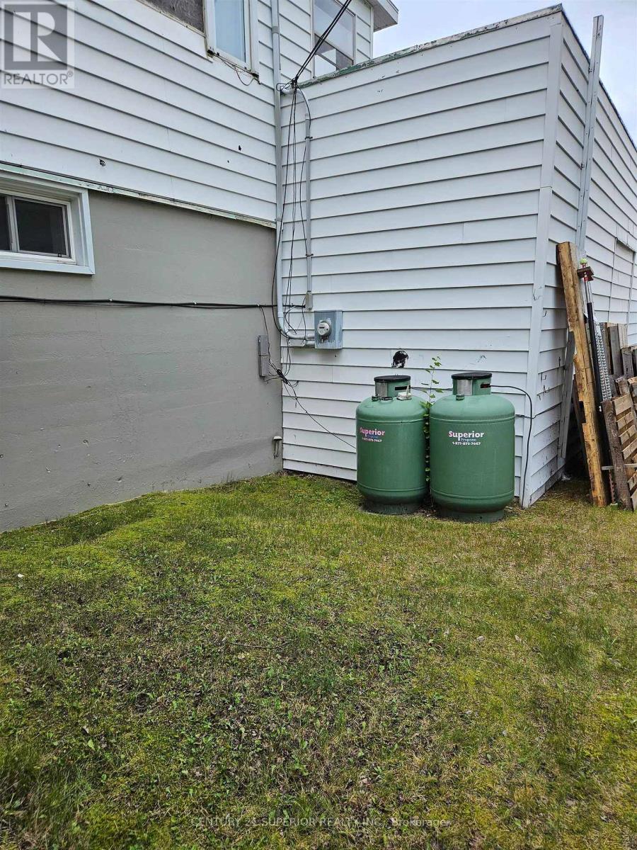 7 Stevens Ave Property Photo 46