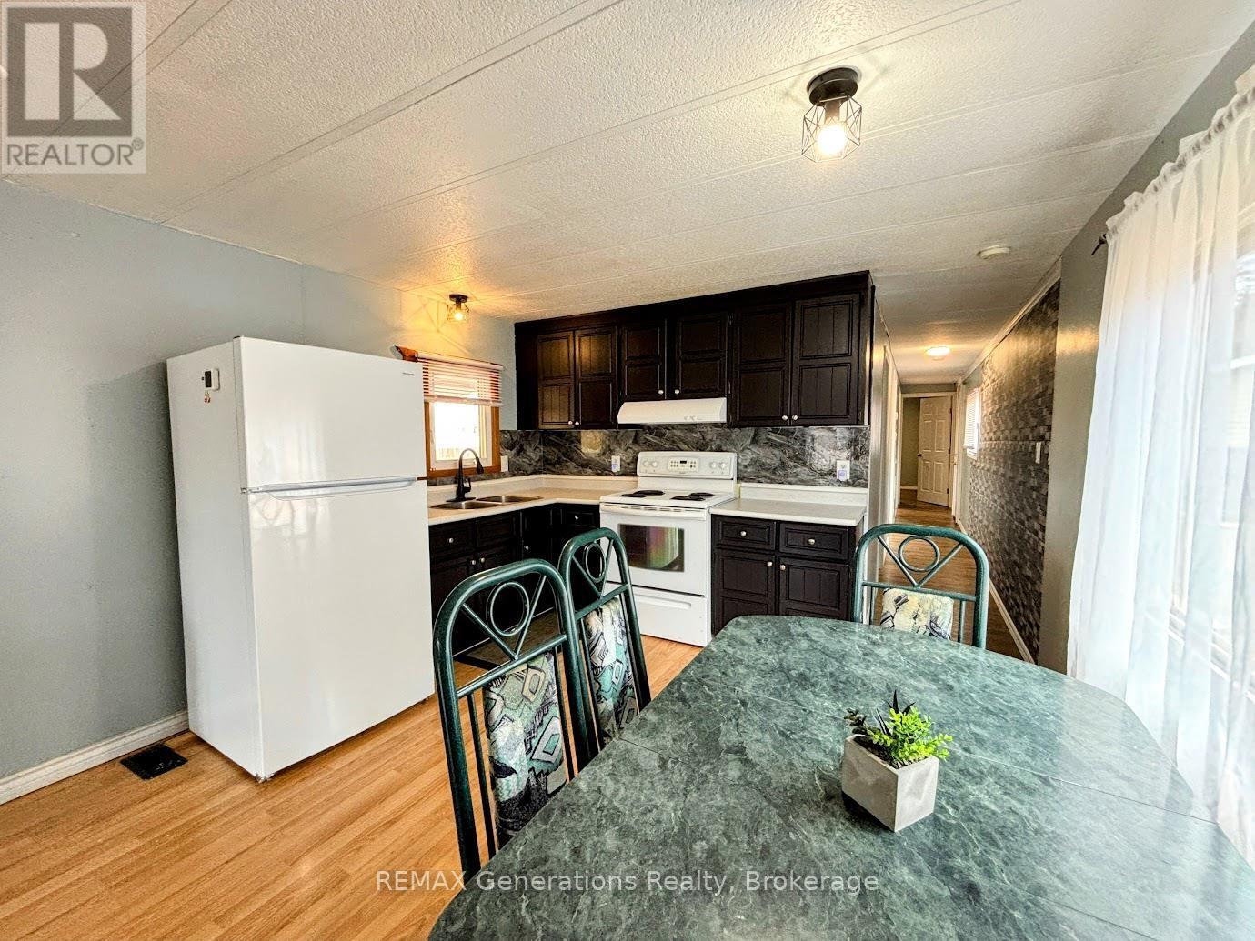 25 Coveney Street Property Photo 2