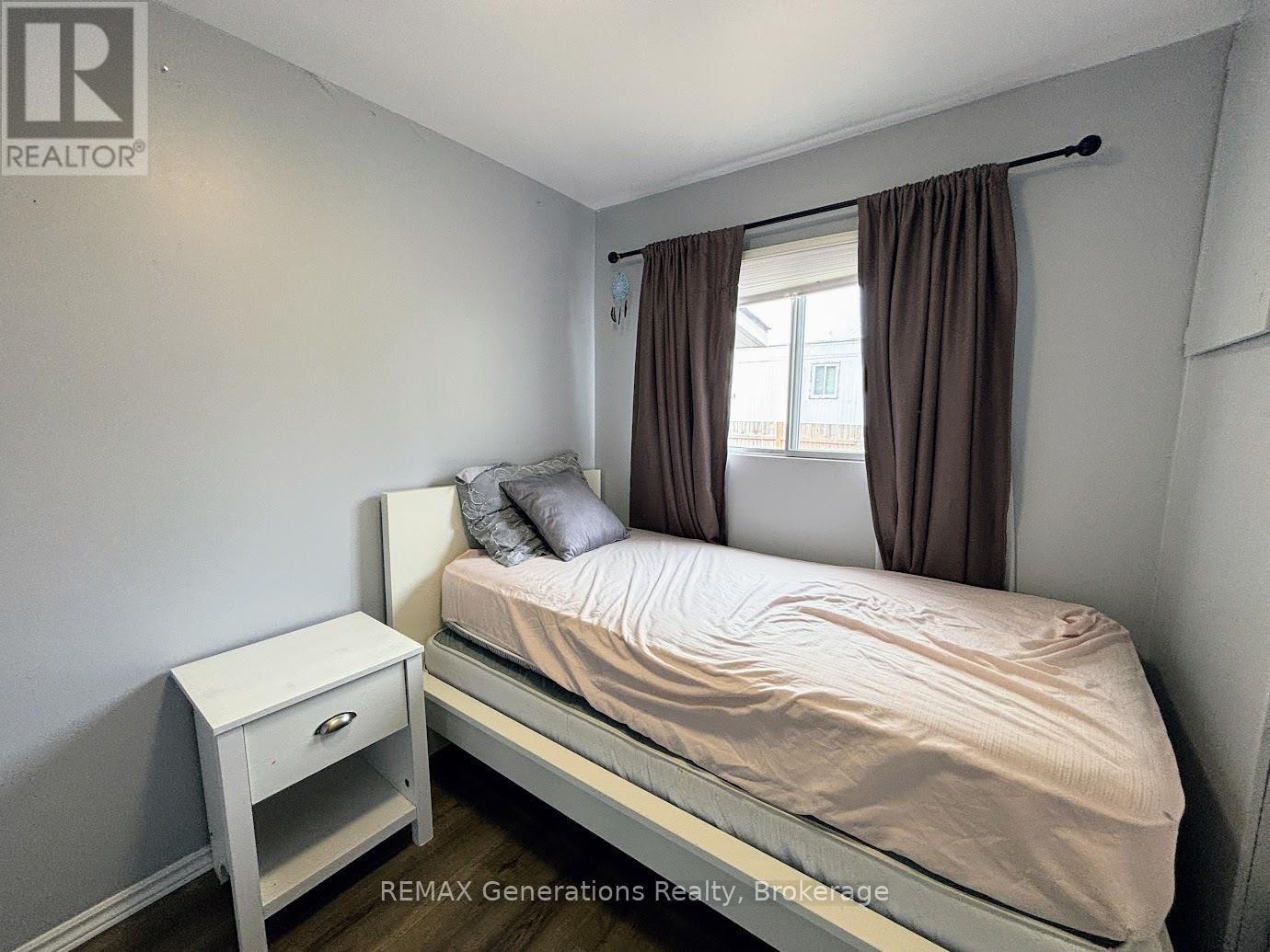 25 Coveney Street Property Photo 12