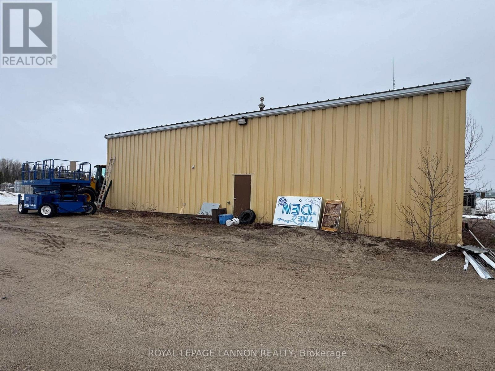 120 Hamel Ave. Property Photo 6