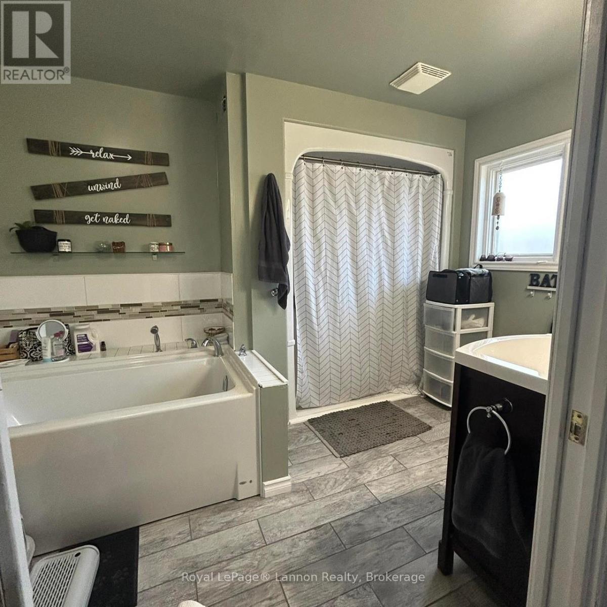 209 Mckenzie Avenue E Property Photo 15