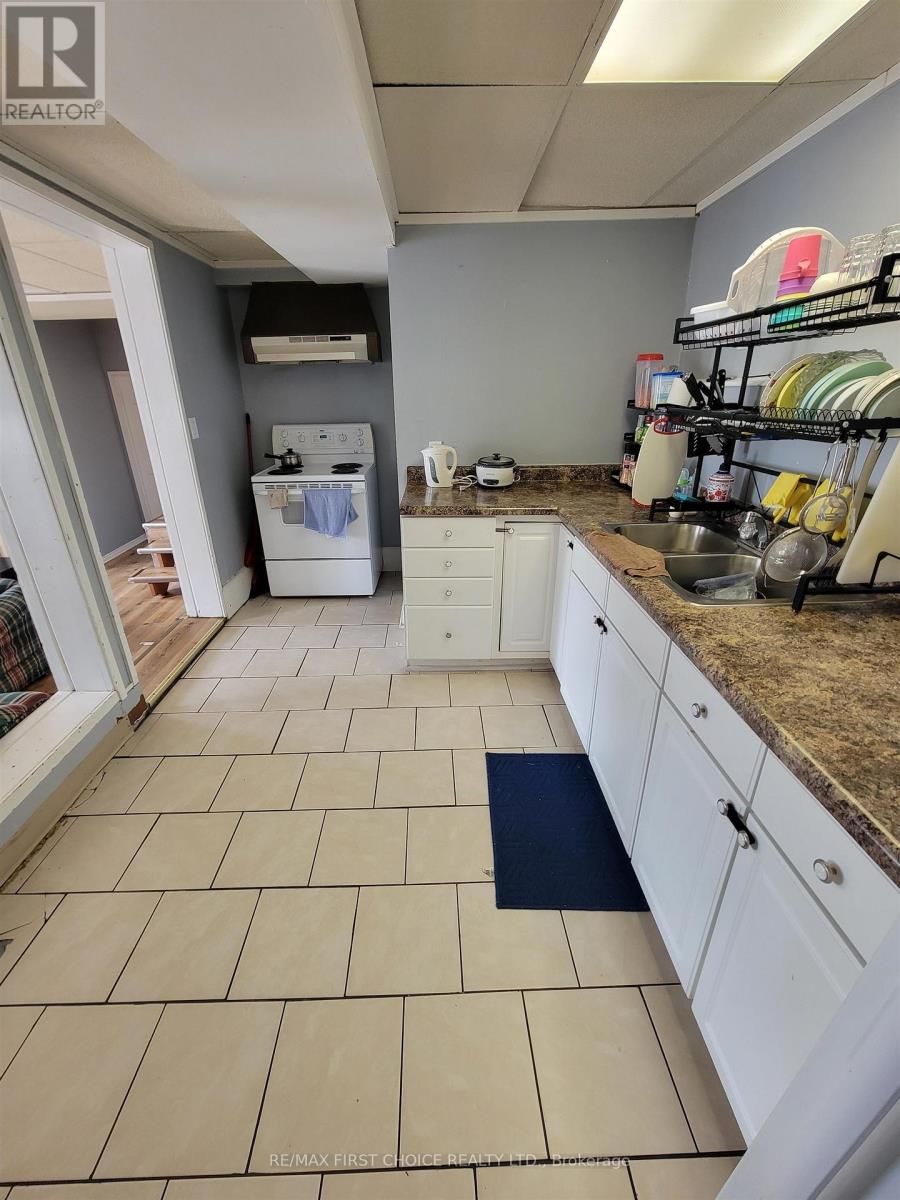1208 Olde Shambles Rd Property Photo 16