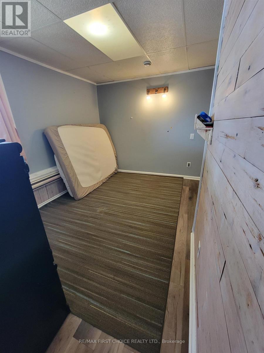 1208 Olde Shambles Rd Property Photo 18