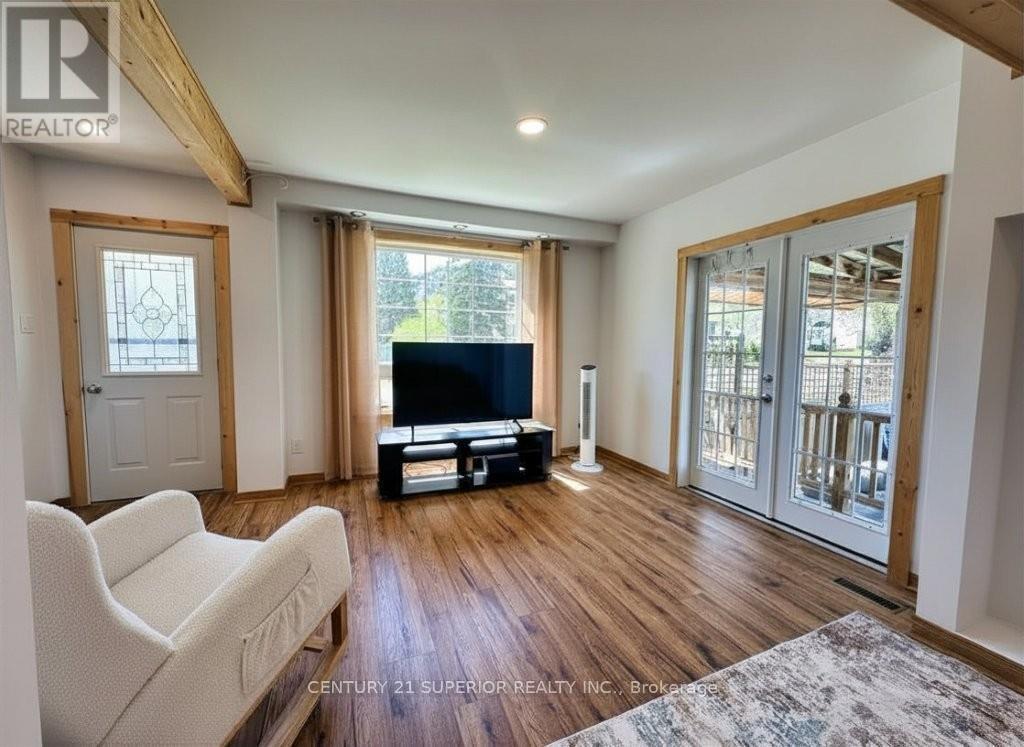 25 Timmins Street Property Photo 3