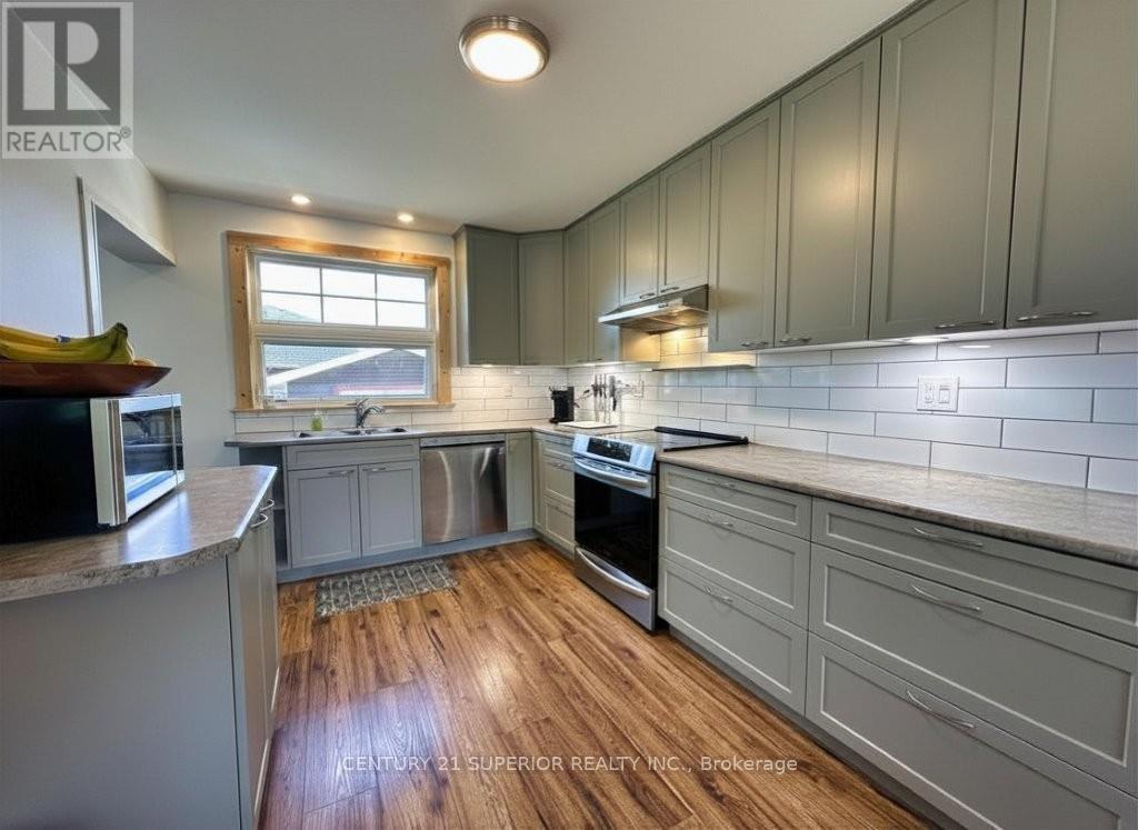 25 Timmins Street Property Photo 8