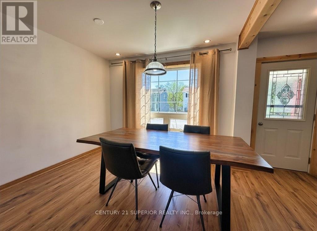 25 Timmins Street Property Photo 11
