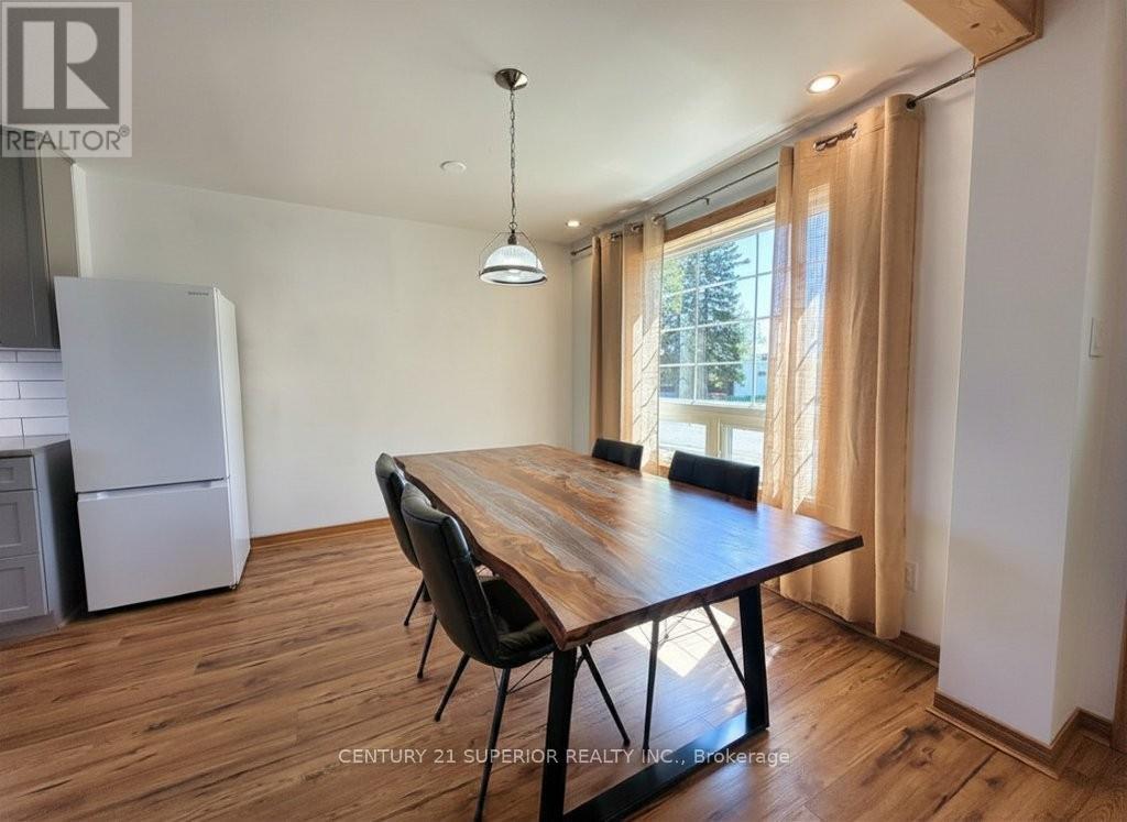 25 Timmins Street Property Photo 12