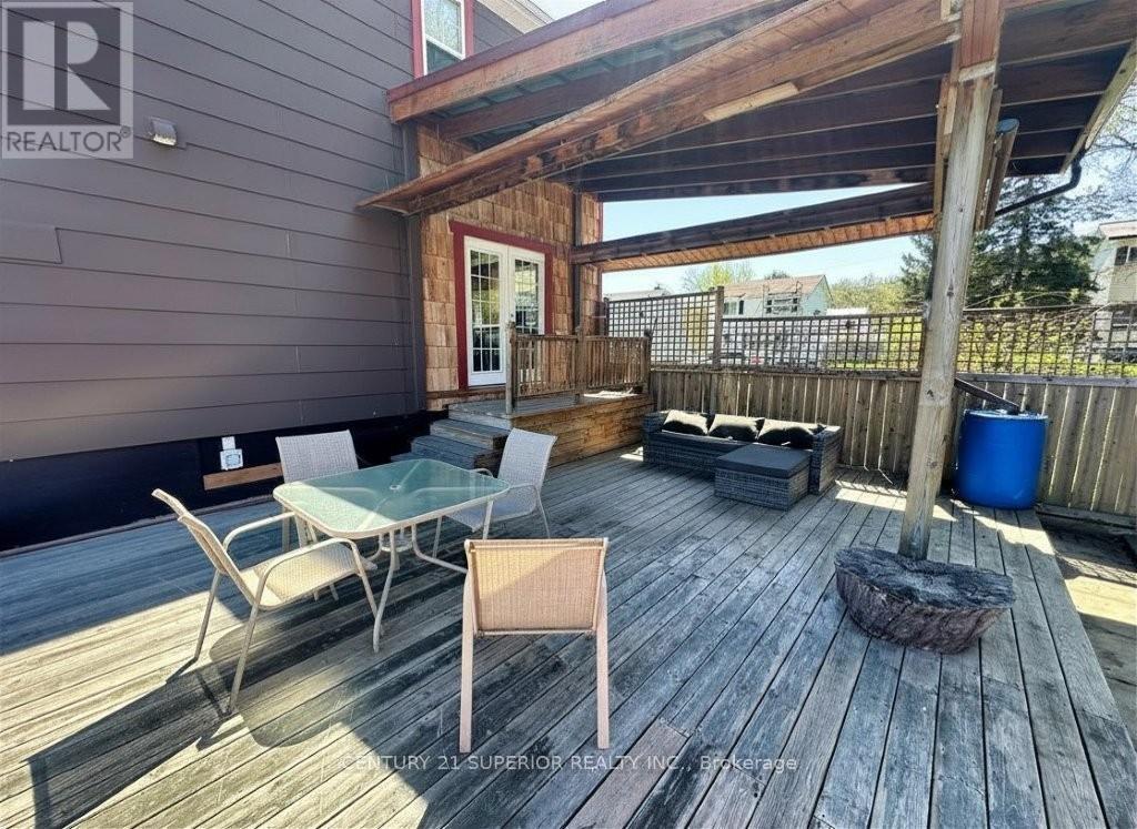 25 Timmins Street Property Photo 38