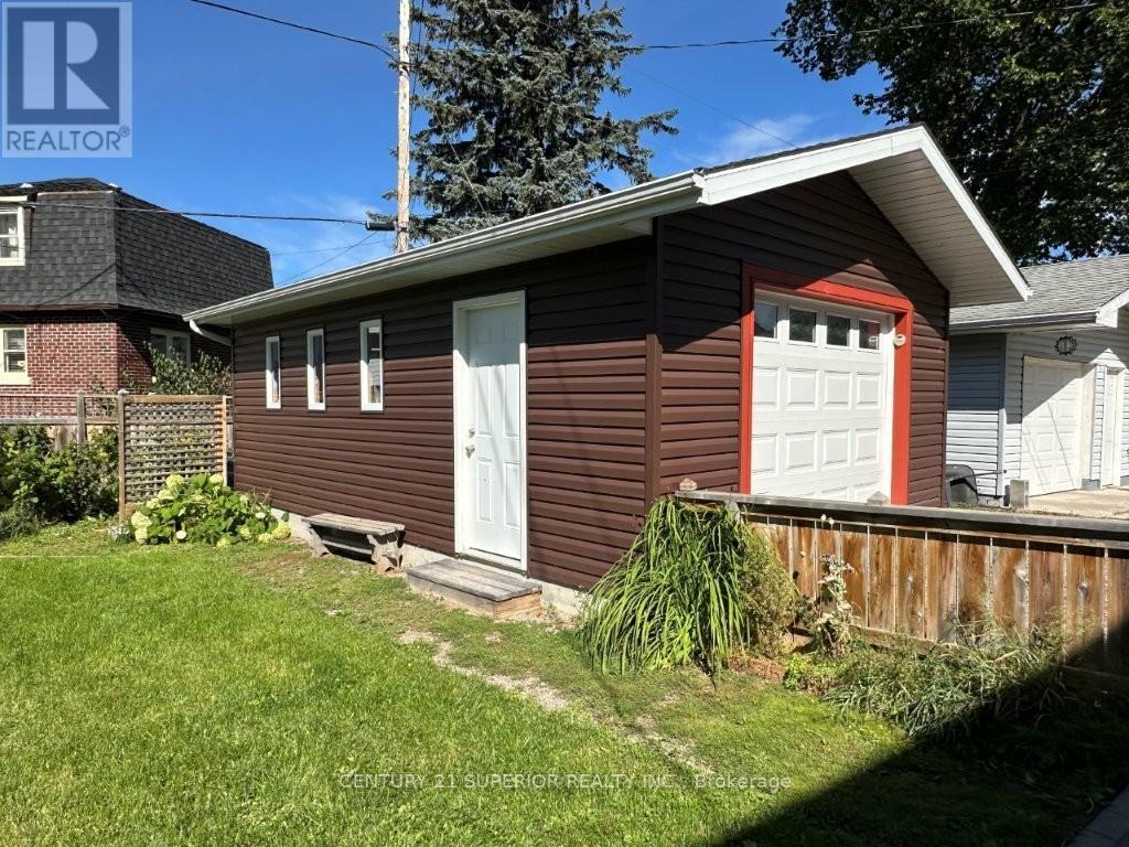 25 Timmins Street Property Photo 44