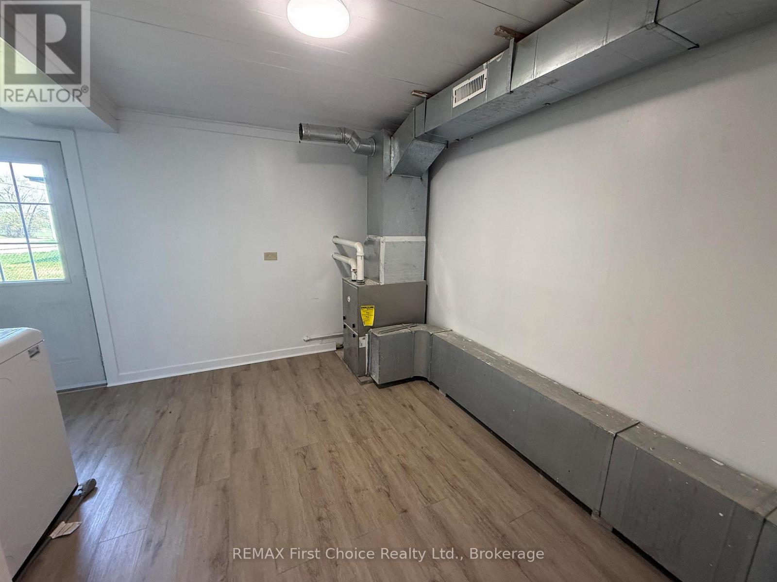 165 Third Street Property Photo 7
