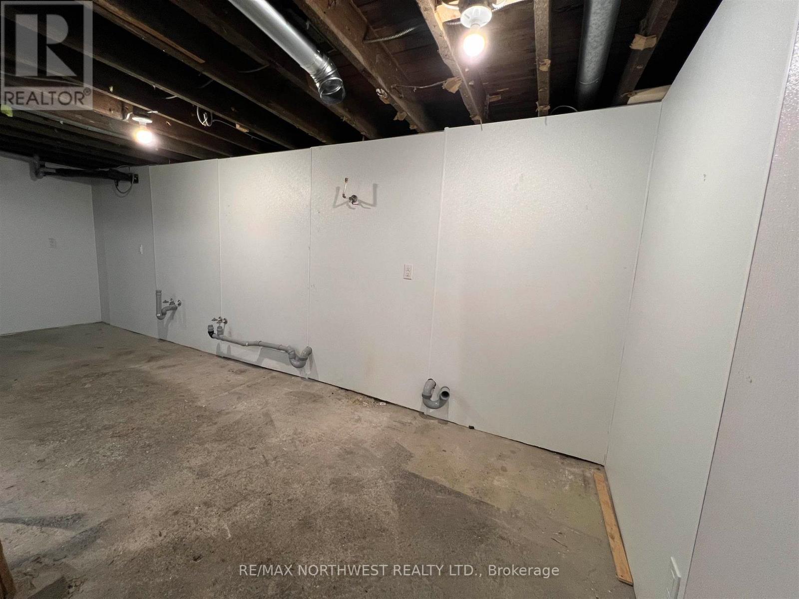 336 Second Street Property Photo 9