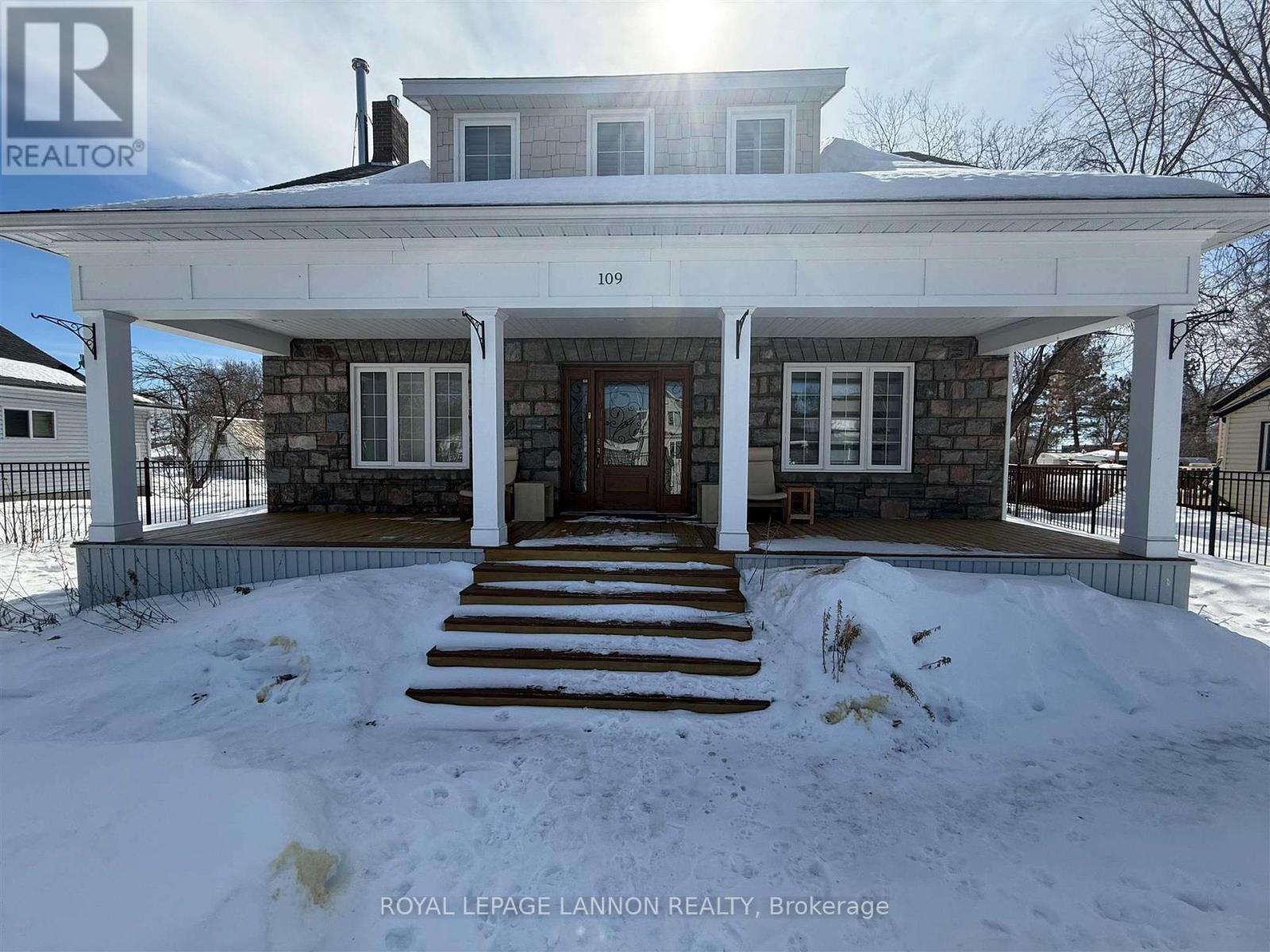 109 King Street Property Photo 1