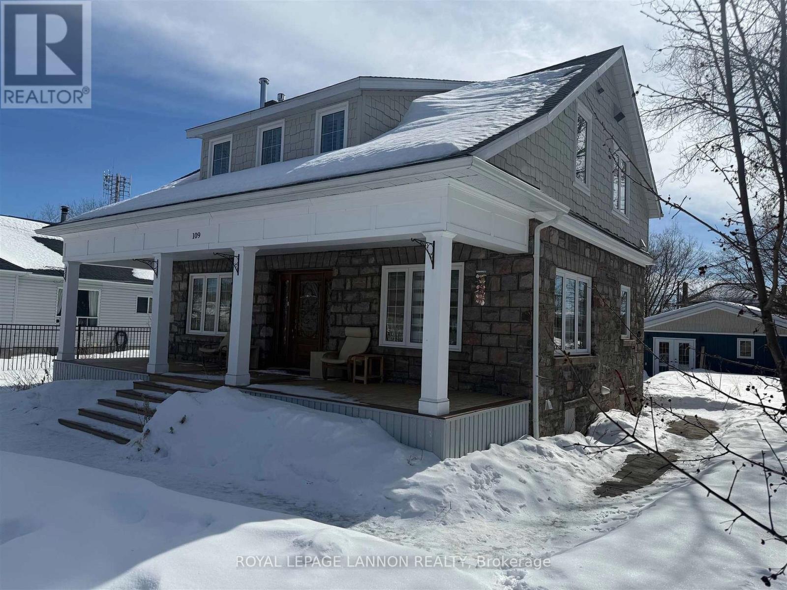 109 King Street Property Photo 2