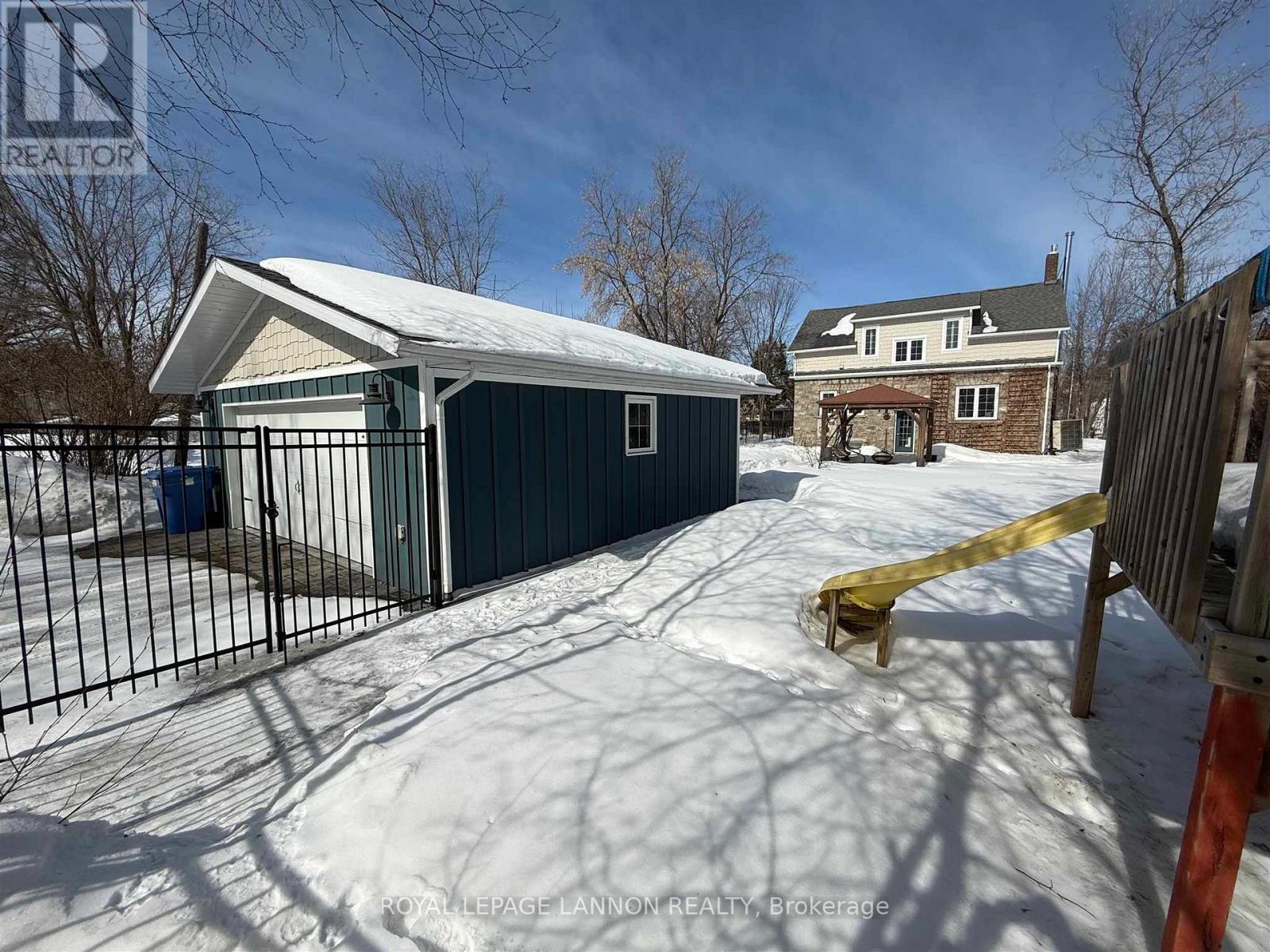 109 King Street Property Photo 7
