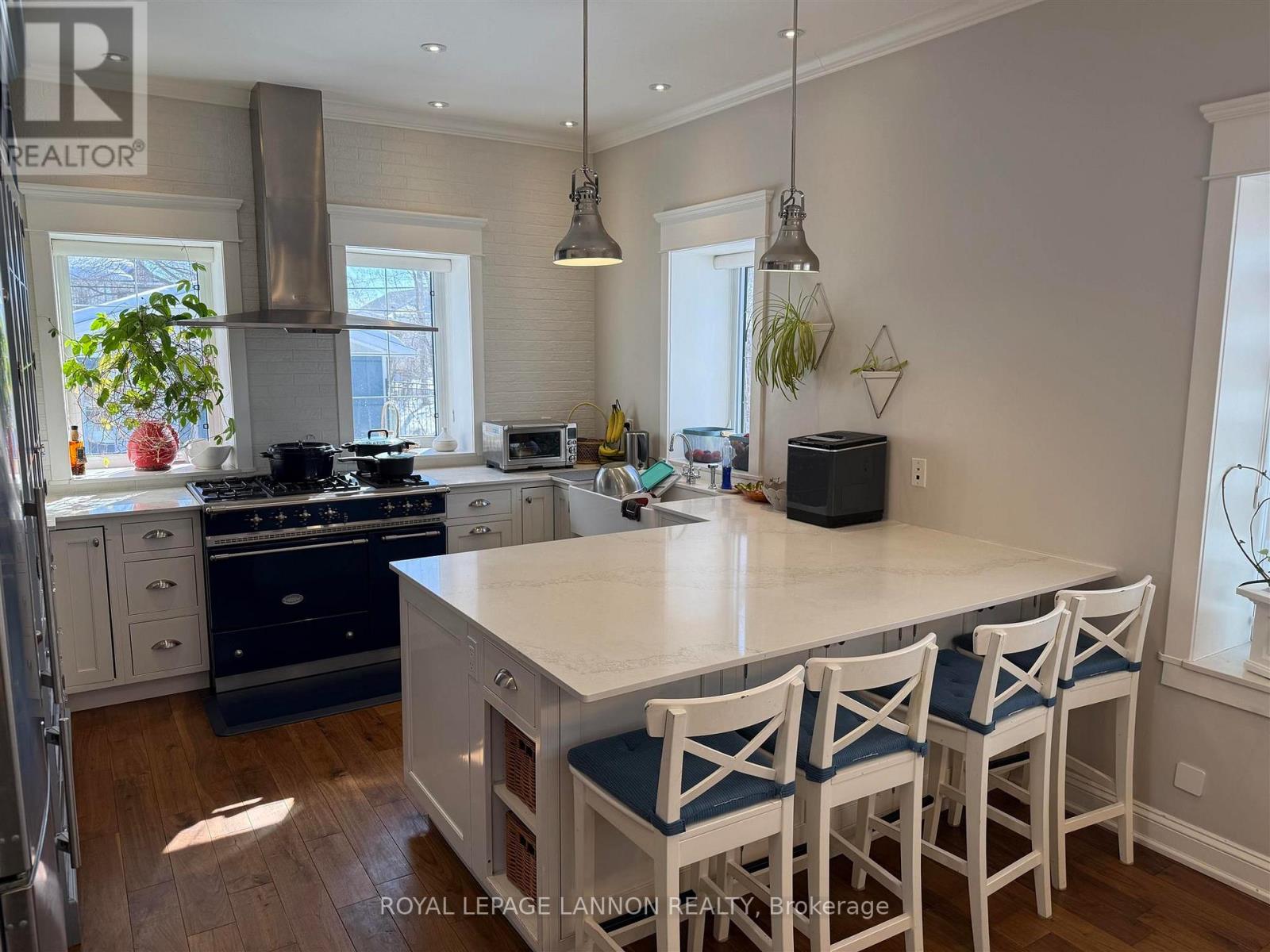 109 King Street Property Photo 13
