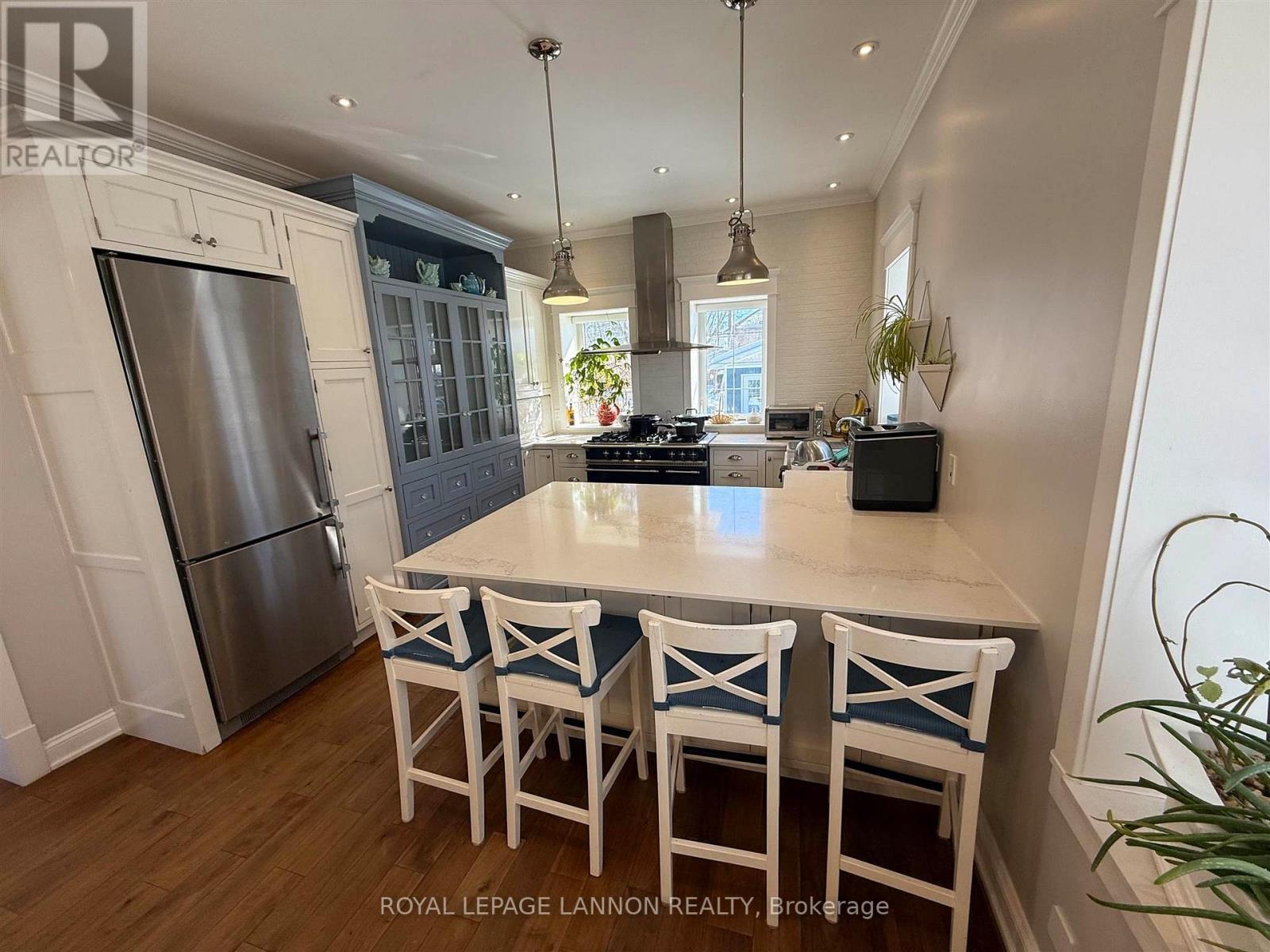 109 King Street Property Photo 14