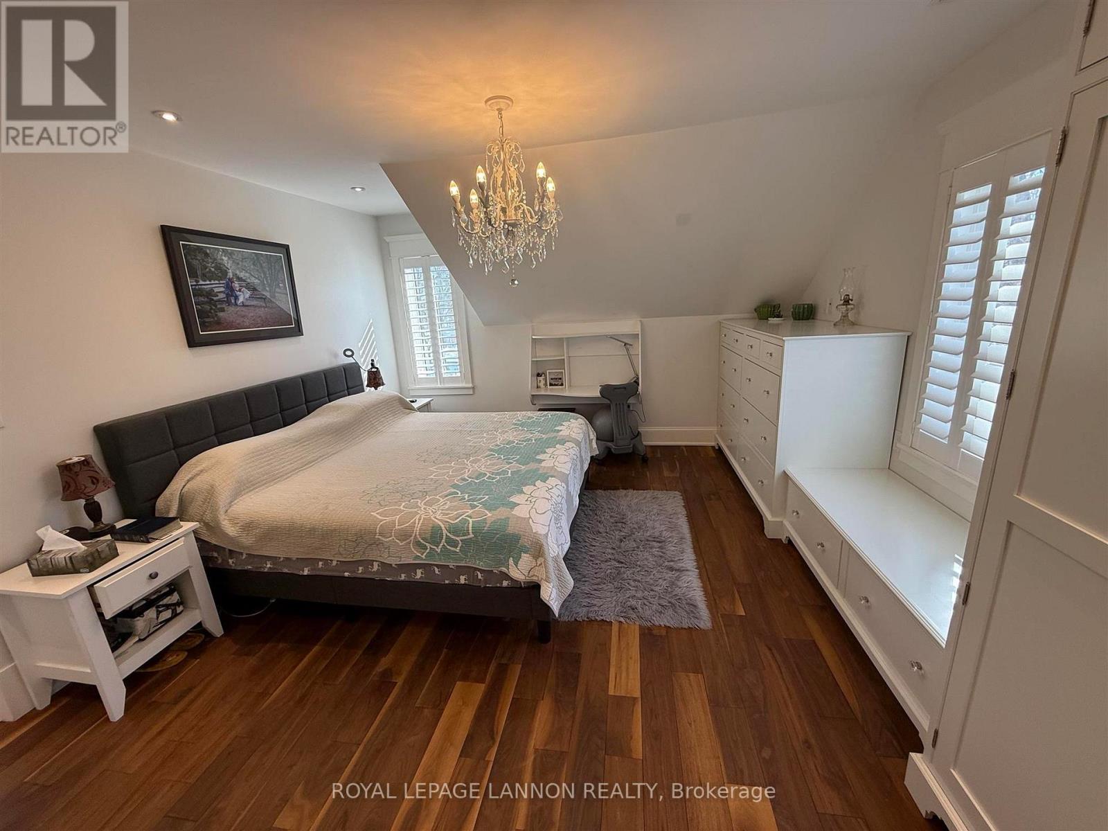 109 King Street Property Photo 23