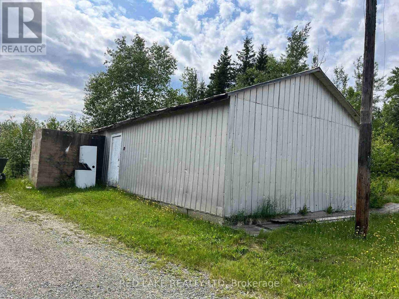 23 Highway 105 Property Photo 6