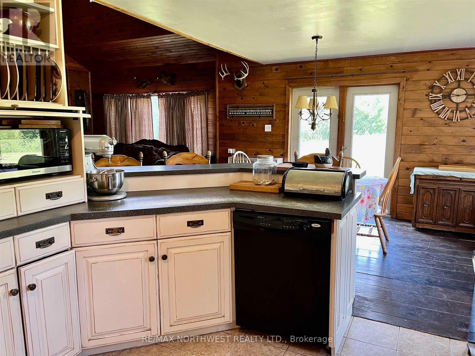619 Cameron Road Property Photo 8
