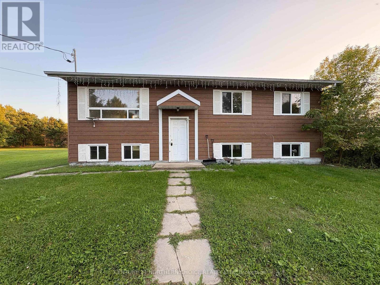 44 ELEANOR LAKE ROAD