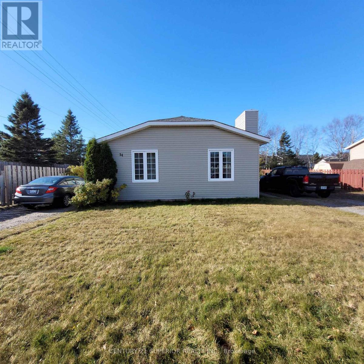 34 Hemlo Drive Property Photo 1