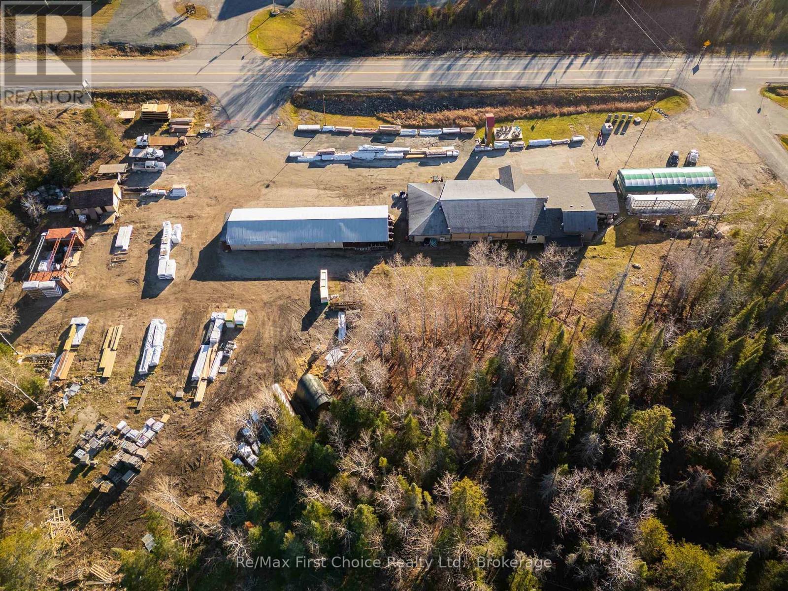 5522 Highway 71 Property Photo 9