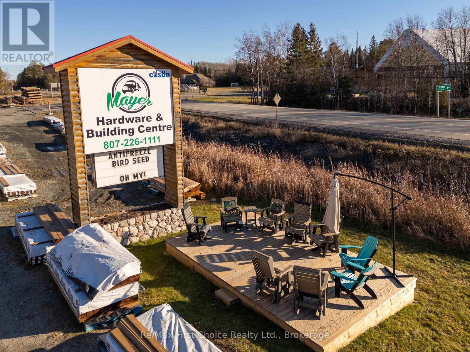 5522 Highway 71 Property Photo 11