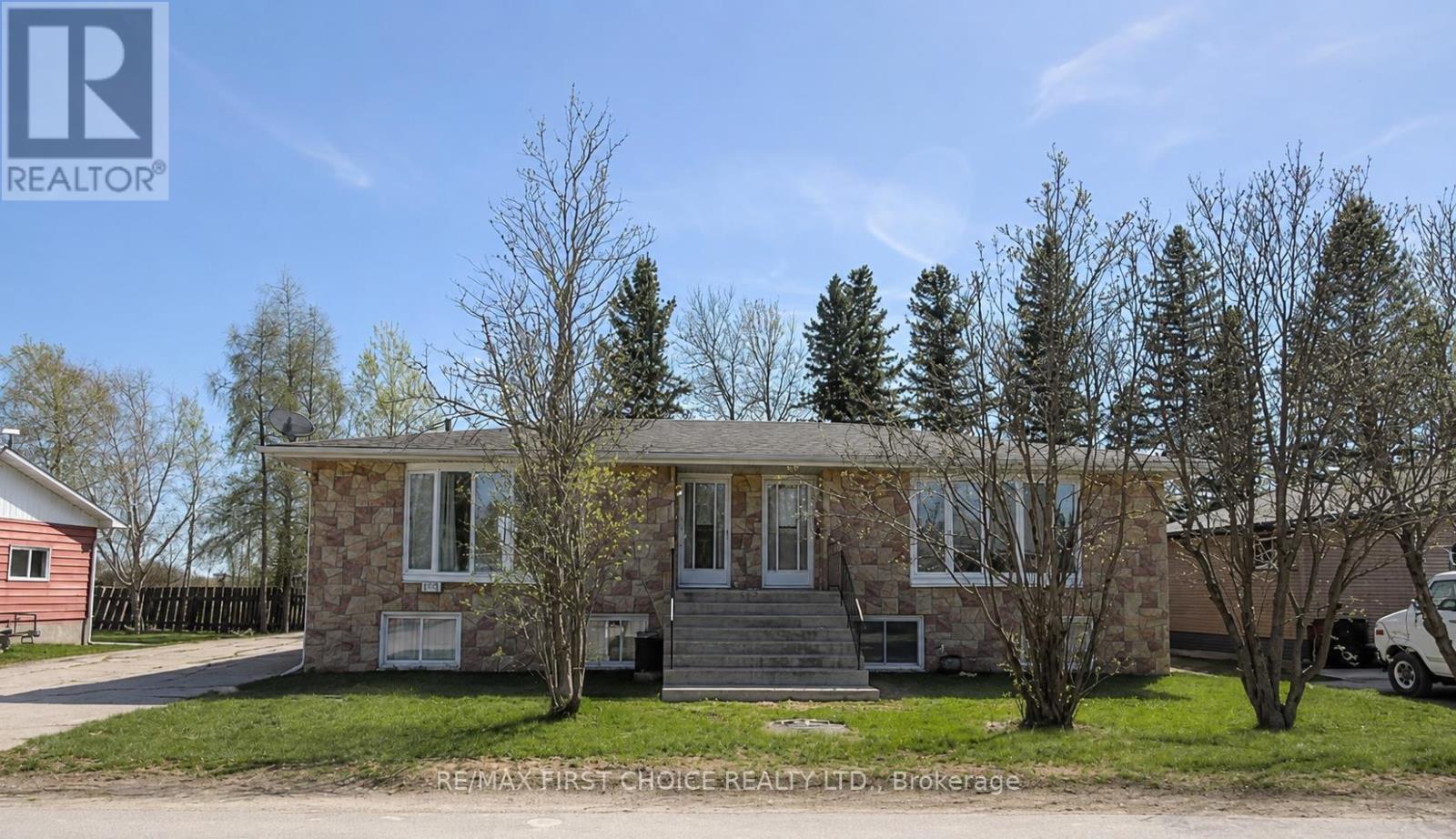 113 Cedar Crescent Property Photo 1