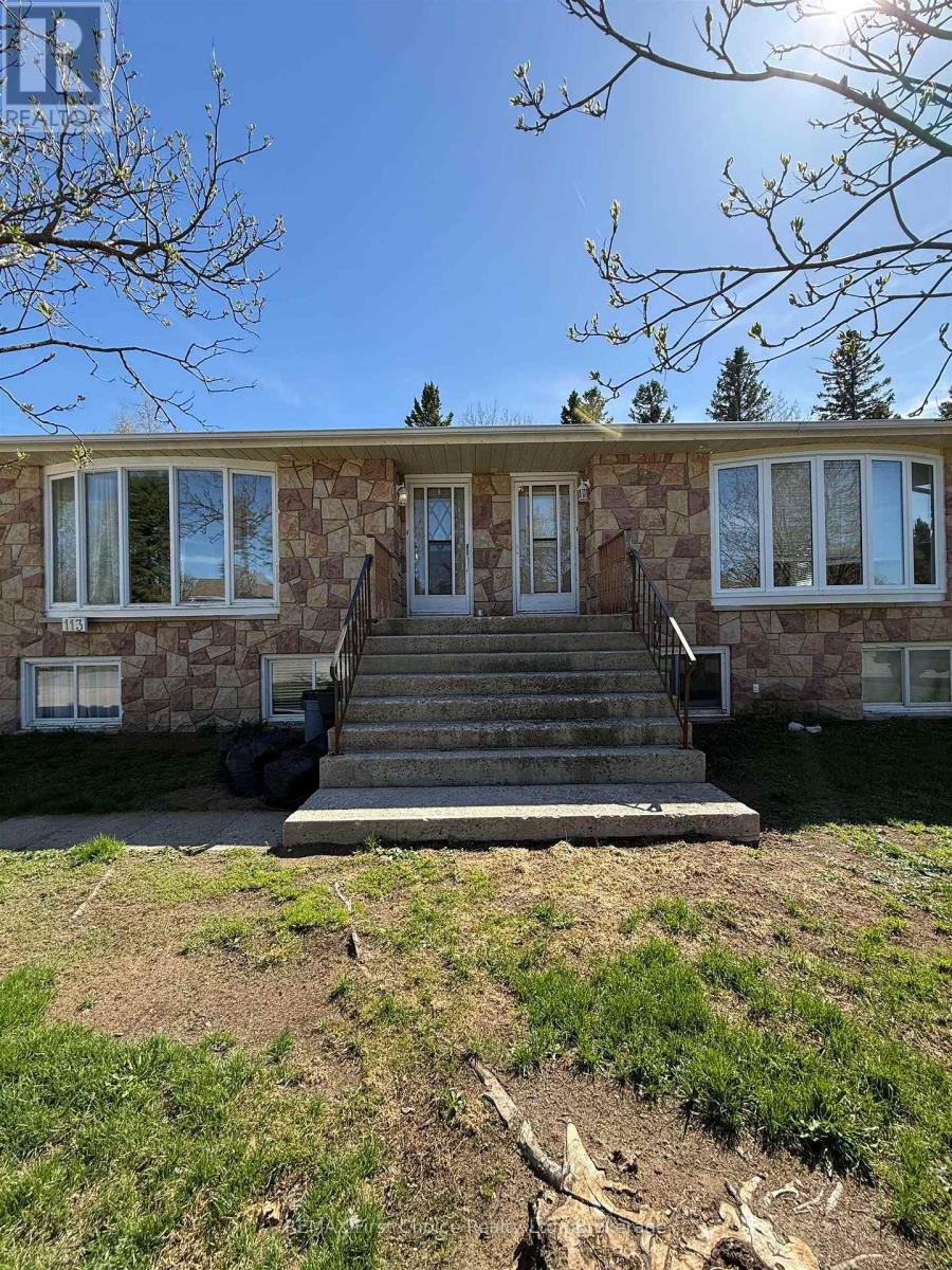 113 Cedar Crescent Property Photo 3