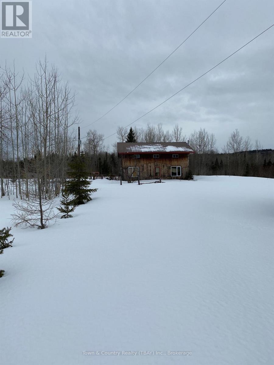 925 Hwy 593 Property Photo 5