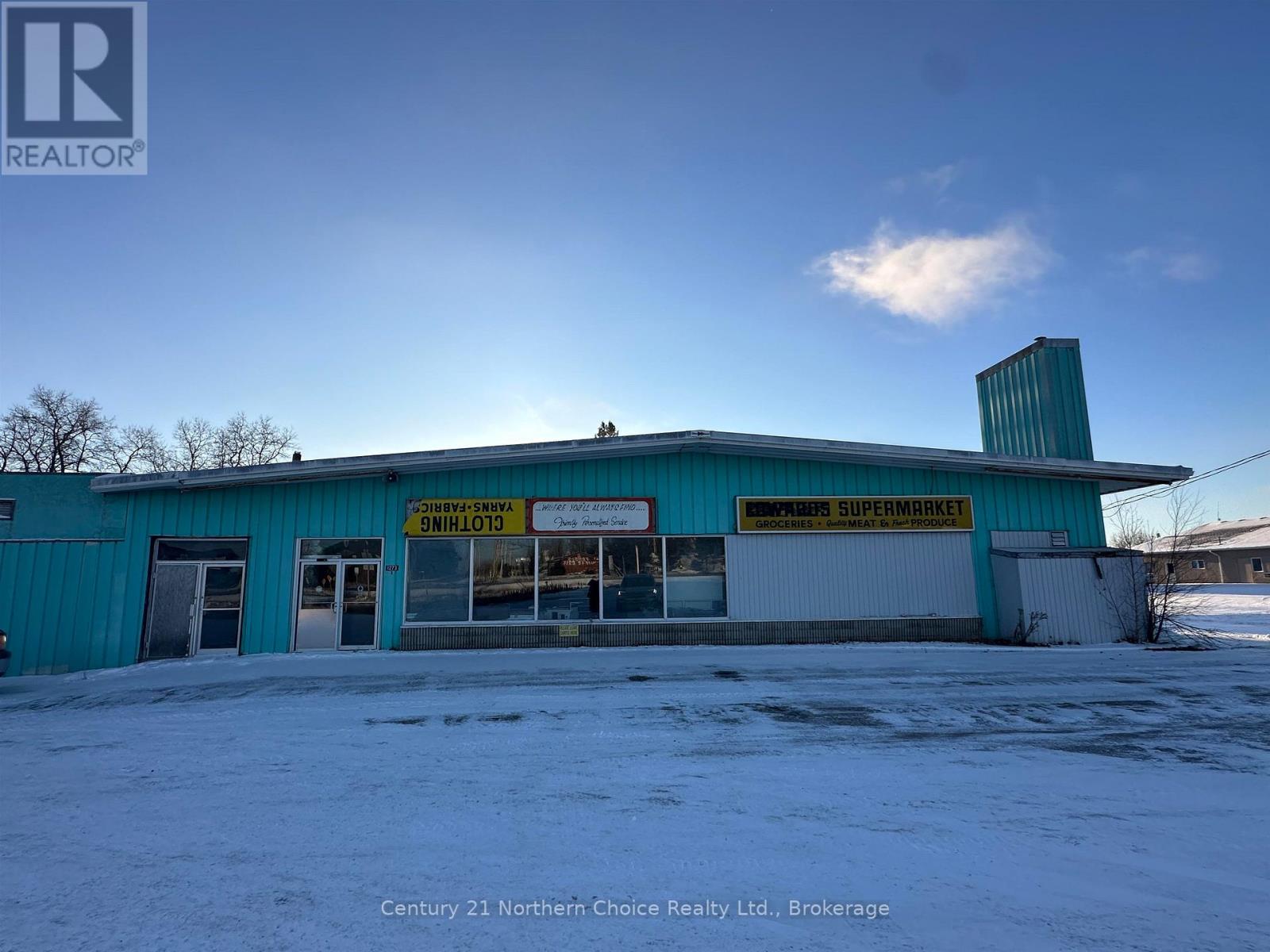 1273 Highway 105 Property Photo 1