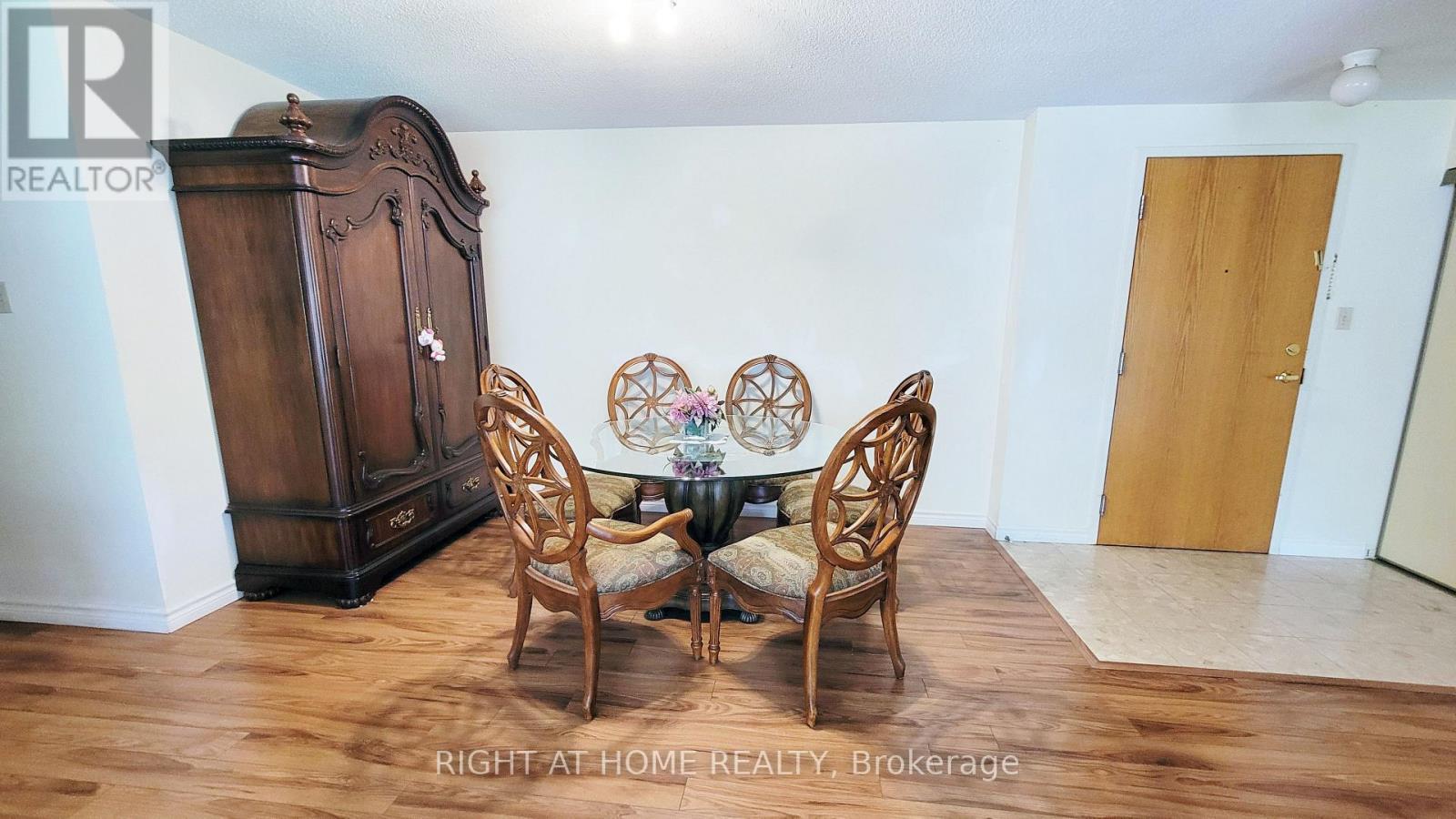 302 - 55 Blue Springs Drive Property Photo 16