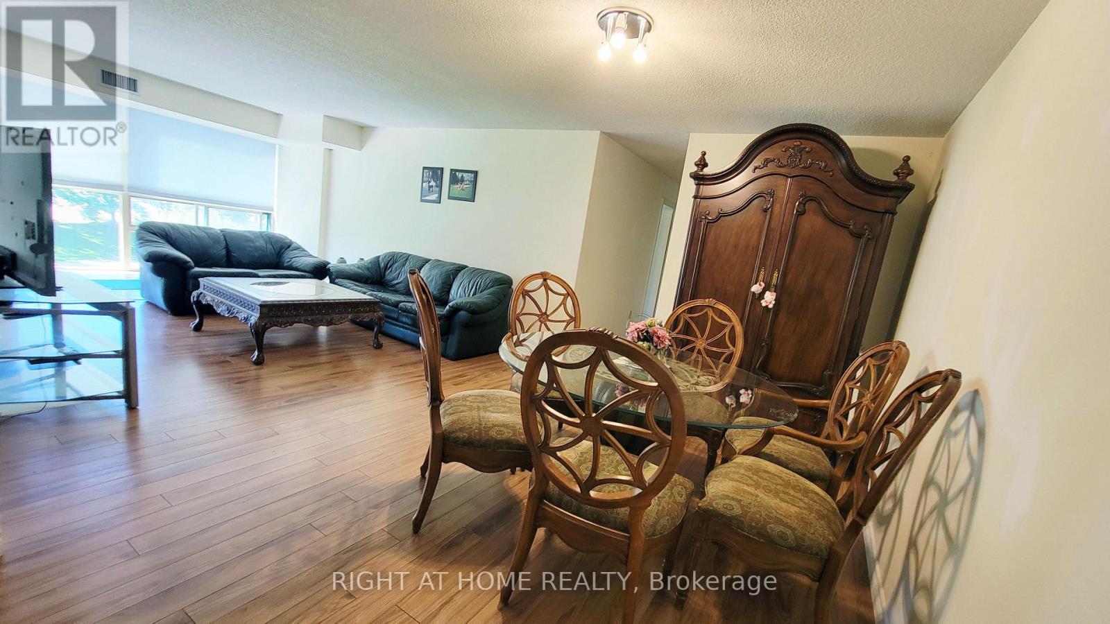 302 - 55 Blue Springs Drive Property Photo 17