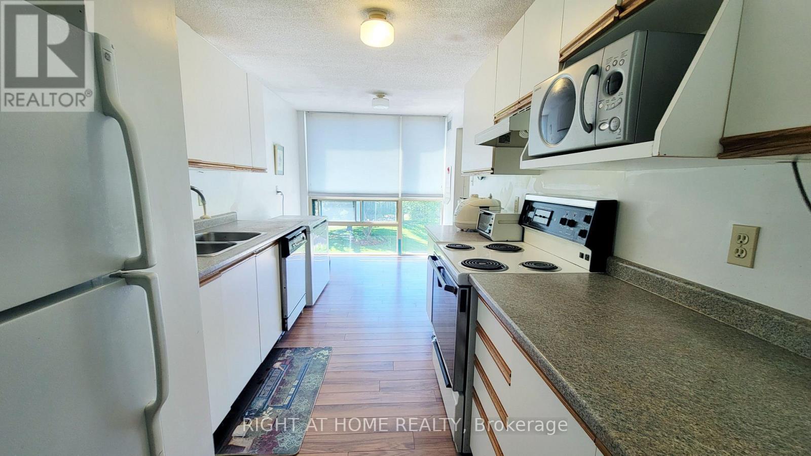 302 - 55 Blue Springs Drive Property Photo 21