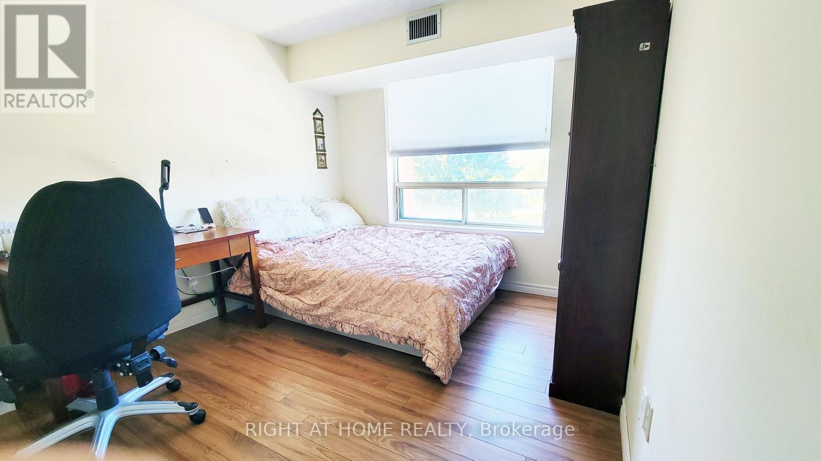 302 - 55 Blue Springs Drive Property Photo 33