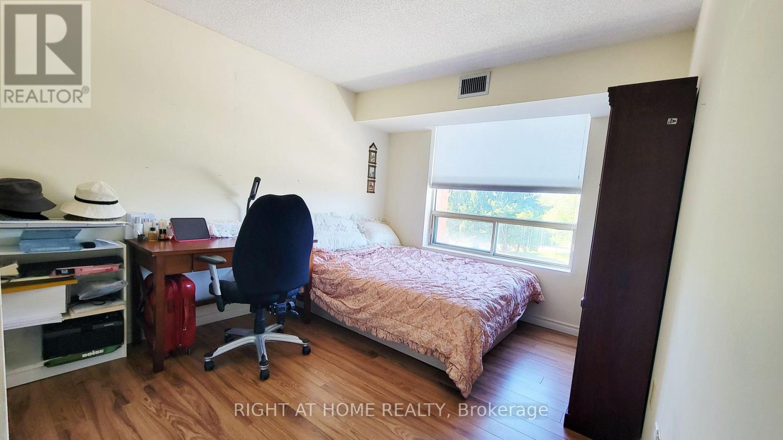 302 - 55 Blue Springs Drive Property Photo 34
