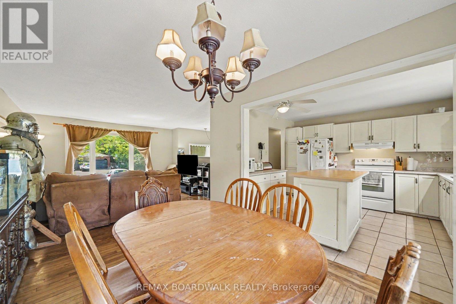 3399 Regburn Drive Property Photo 8