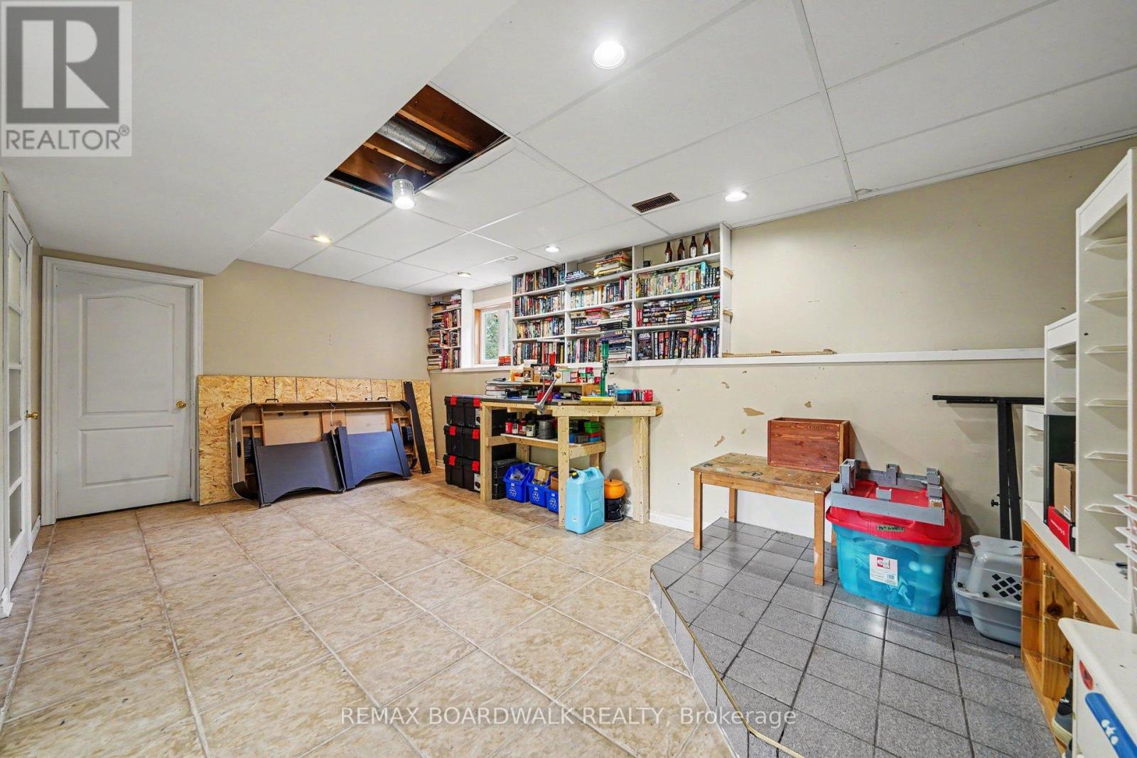 3399 Regburn Drive Property Photo 24