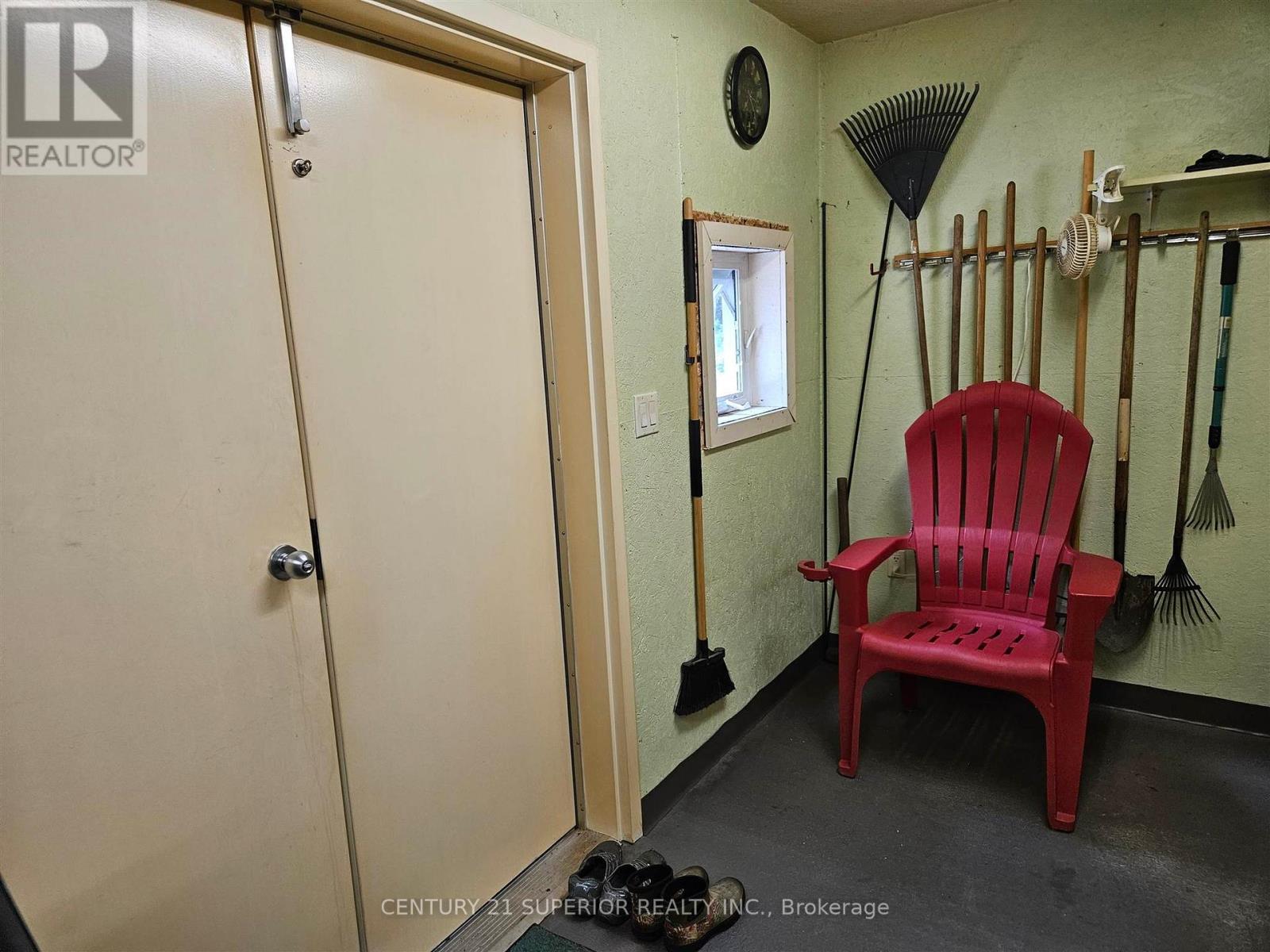 90 Evergreen Drive Property Photo 27