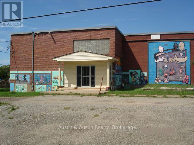 110 Clark Street Property Photo 5