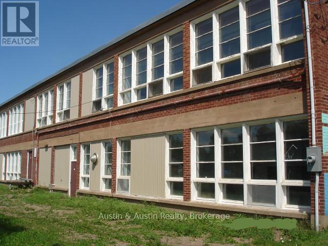 110 Clark Street Property Photo 7