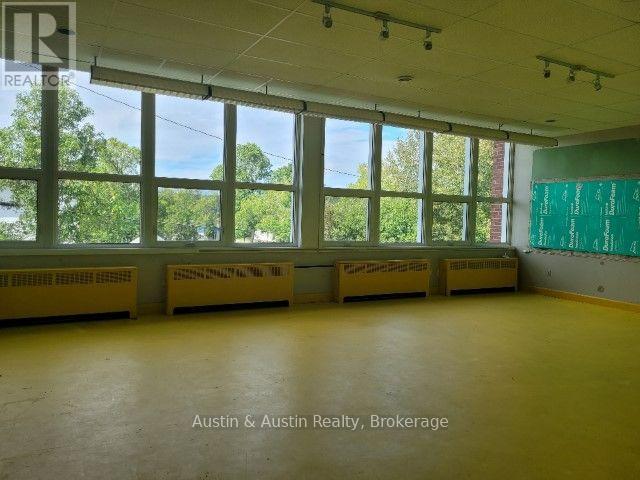 110 Clark Street Property Photo 12