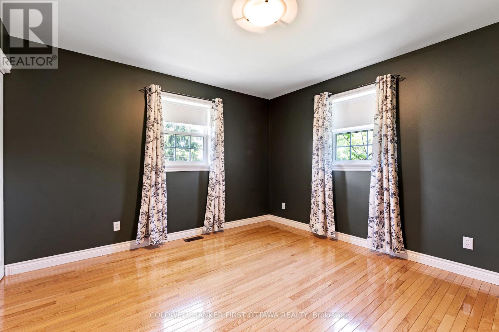 6443 Martin Street N Property Photo 20