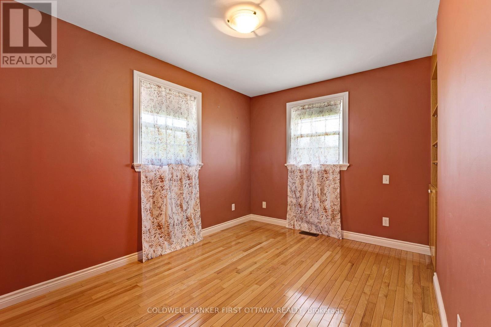 6443 Martin Street N Property Photo 22