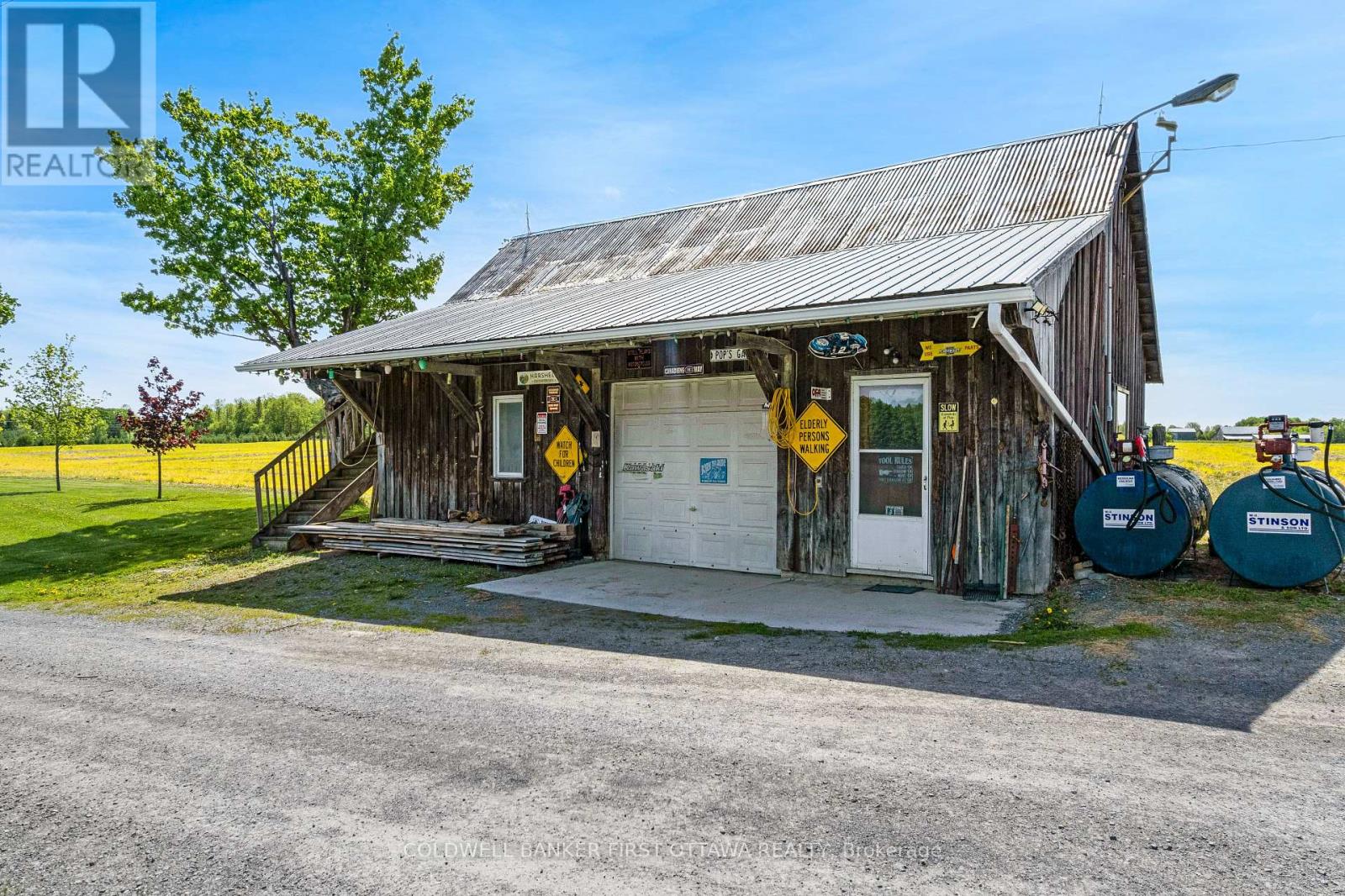 6443 Martin Street N Property Photo 40