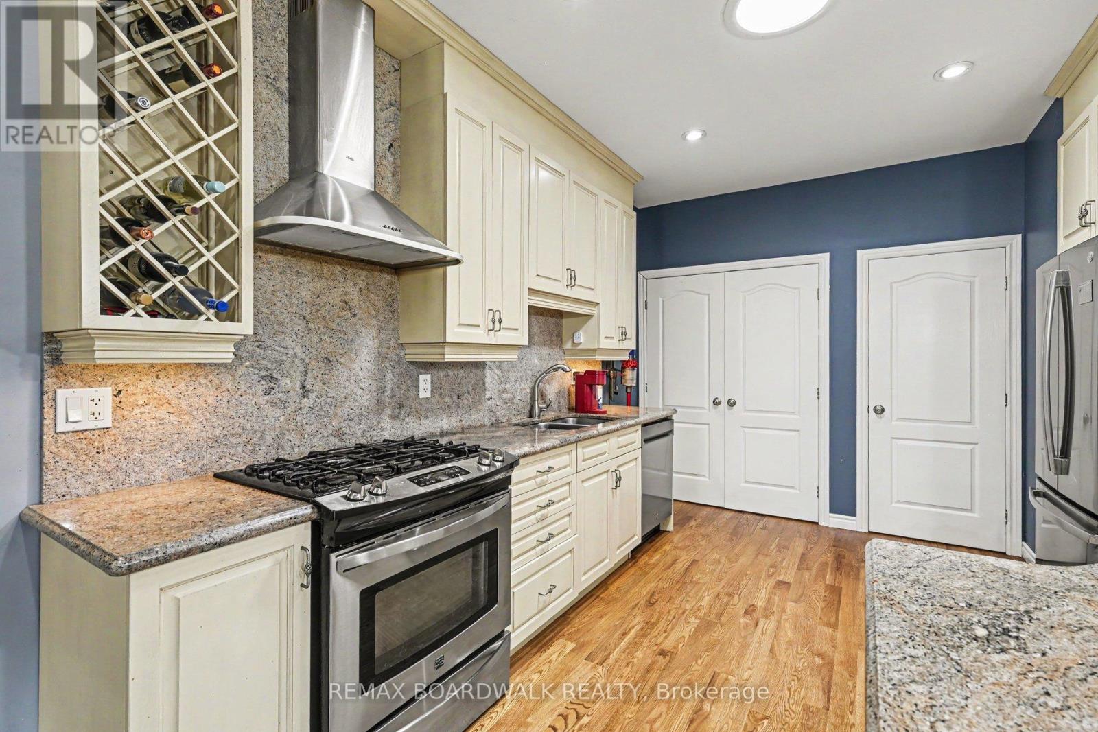 24 Samara Place Property Photo 10
