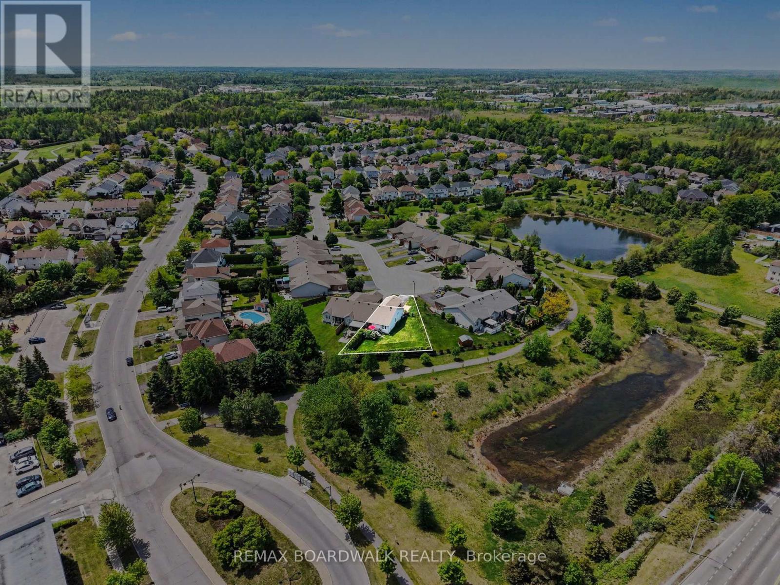 24 Samara Place Property Photo 32