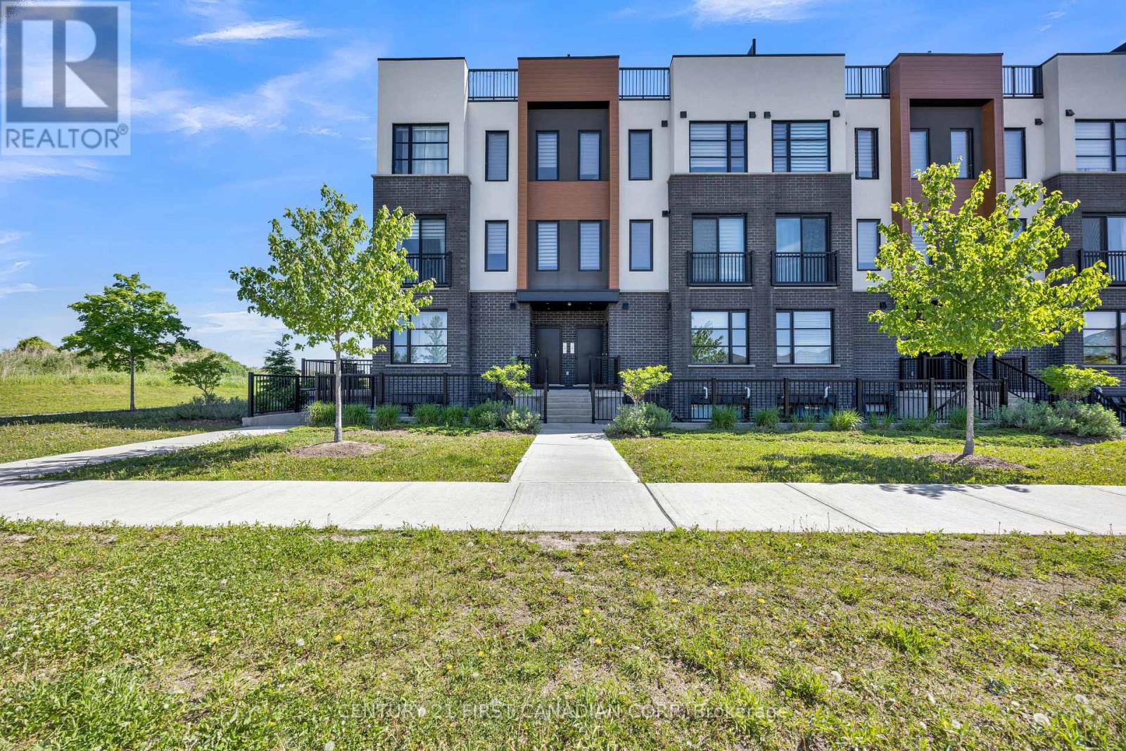 7 - 3900 Savoy Street Property Photo 2